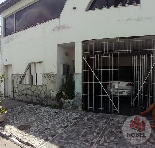 Casa com 8 Quartos à Venda, 396 m² por R$ 594.000 Capuchinhos, Feira de Santana - BA