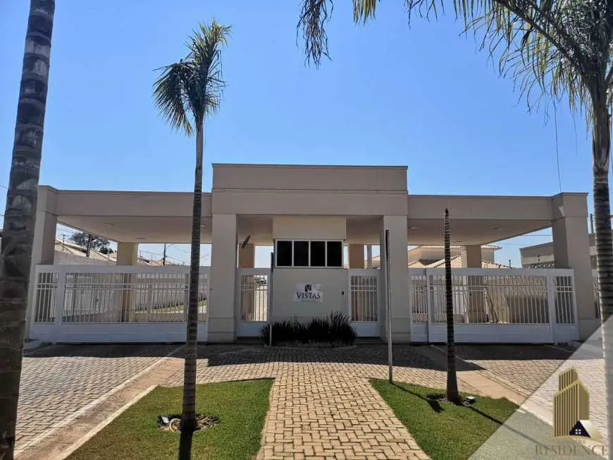 Casa com 3 Quartos para Alugar, 132 m² por R$ 2.300/Mês Rua dos Lírios - Ribeirão do Lipa, Cuiabá - MT