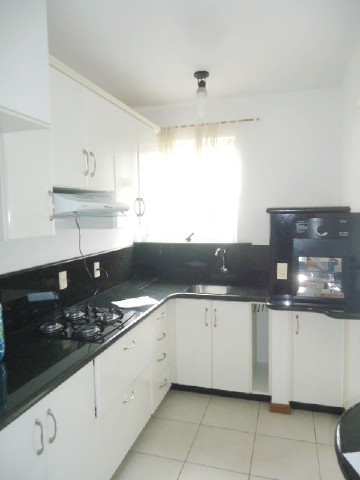 Apartamento com 1 Quarto para Alugar, 80 m² por R$ 1.300/Mês Rua Eugênio Moreira, 201 - Anita Garibaldi, Joinville - SC