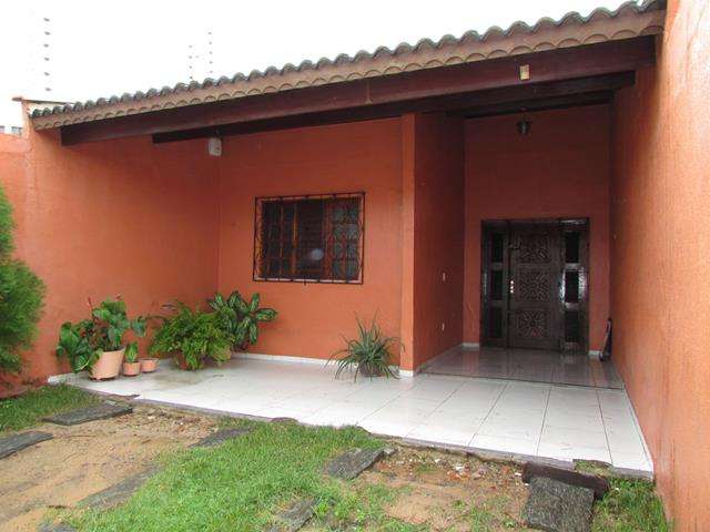 Casa com 3 Quartos para Alugar, 68 m² por R$ 1.400/Mês Rua Geórgia Bezerra Sabóia, 870 - Castelão, Fortaleza - CE
