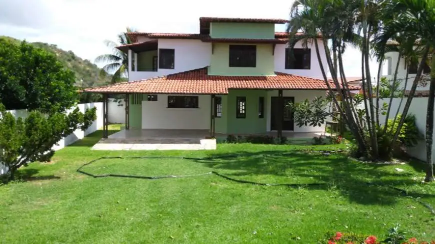 Casa com 4 Quartos para Alugar, 300 m² por R$ 4.000/Mês Rua Jaguarari, 5700 - Candelária, Natal - RN