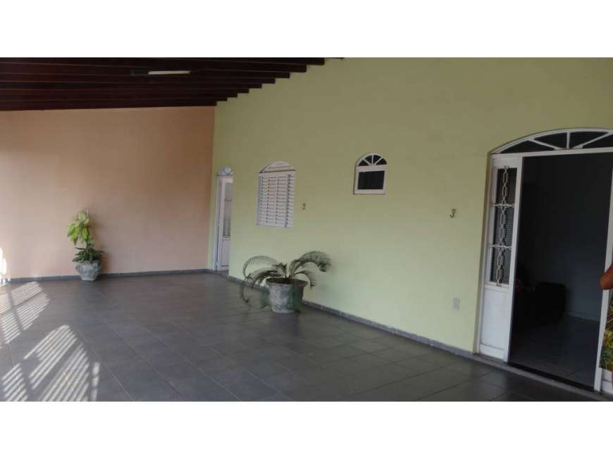 Casa com 3 Quartos à Venda, 207 m² por R$ 295.000 Coophamil, Cuiabá - MT