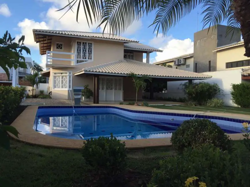 Casa com 4 Quartos para Alugar, 350 m² por R$ 1.500/Dia Guarajuba, Camaçari - BA