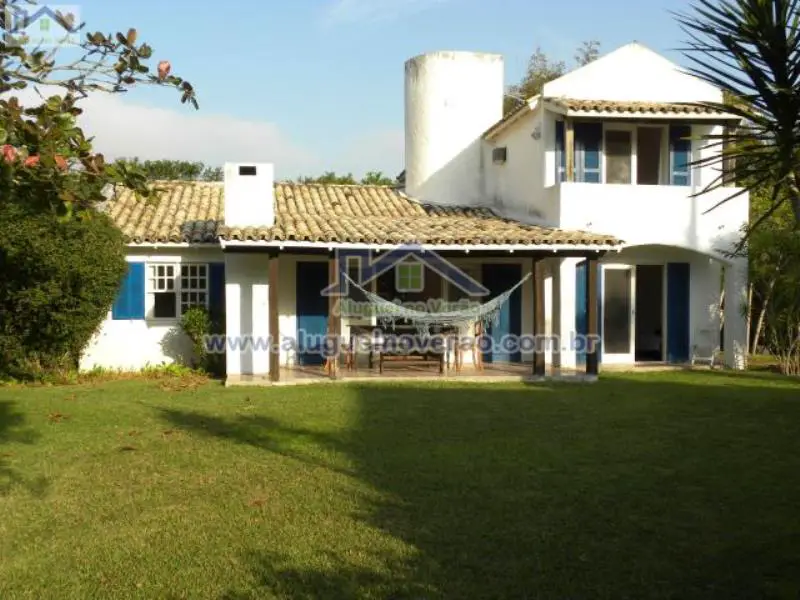 Casa com 5 Quartos para Alugar, 155 m² por R$ 2.200/Dia Estrada Jornalista Jaime de Arruda Ramos - Ponta das Canas, Florianópolis - SC