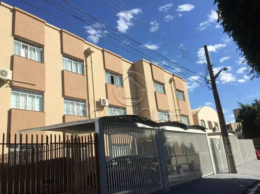Apartamento com 3 Quartos à Venda, 100 m² por R$ 215.000 Vila Planalto, Campo Grande - MS