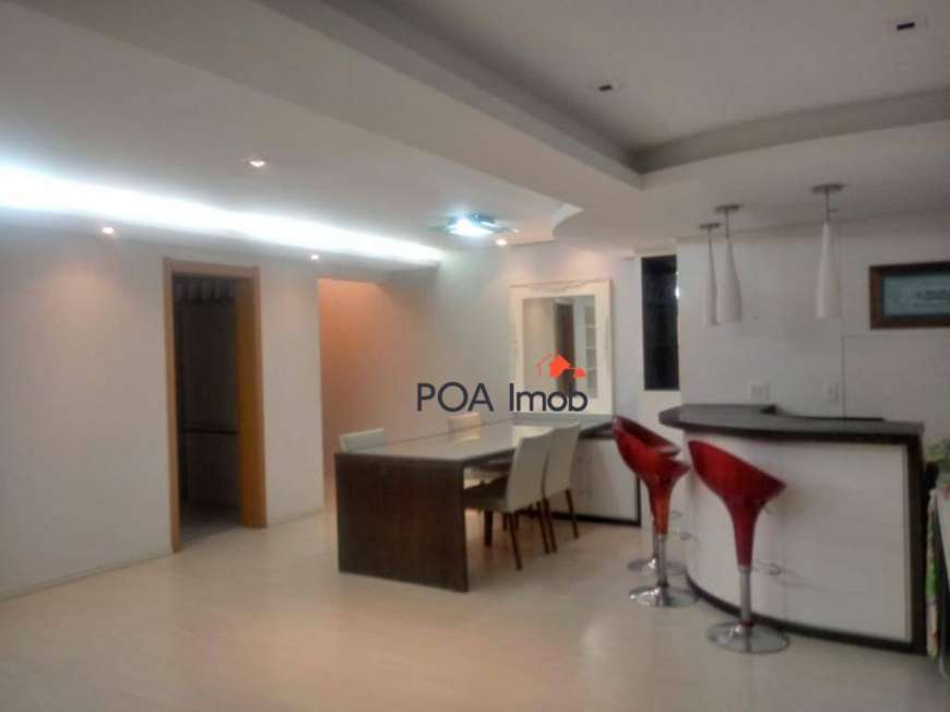 Apartamento com 3 Quartos para Alugar, 117 m² por R$ 4.200/Mês Avenida Cristóvão Colombo, 4105 - Floresta, Porto Alegre - RS