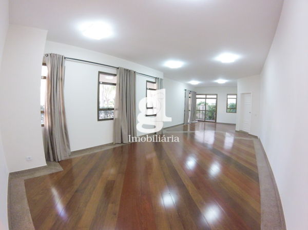 Casa de Condomínio com 5 Quartos à Venda, 658 m² por R$ 3.500.000 Avenida Harry Prochet, 677 - Jardim São Jorge, Londrina - PR
