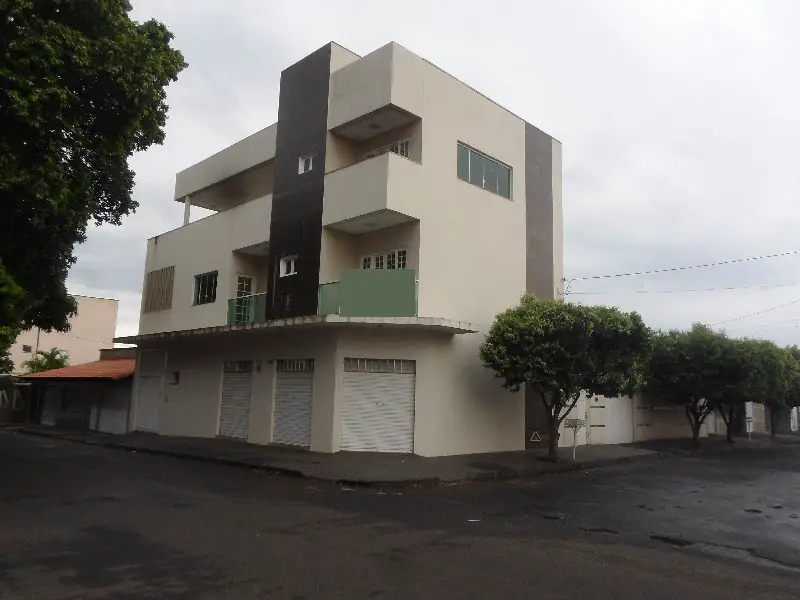 Apartamento com 3 Quartos para Alugar, 1 m² por R$ 2.900/Mês Santa Mônica, Uberlândia - MG