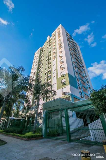 Apartamento com 3 Quartos à Venda, 90 m² por R$ 750.000 Rua Doutor Alcides Cruz - Santa Cecília, Porto Alegre - RS
