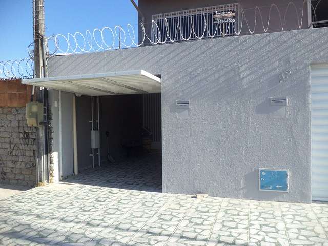 Casa com 5 Quartos para Alugar, 145 m² por R$ 2.300/Mês Rua João Alves Albuquerque, 112 - Parque Manibura, Fortaleza - CE