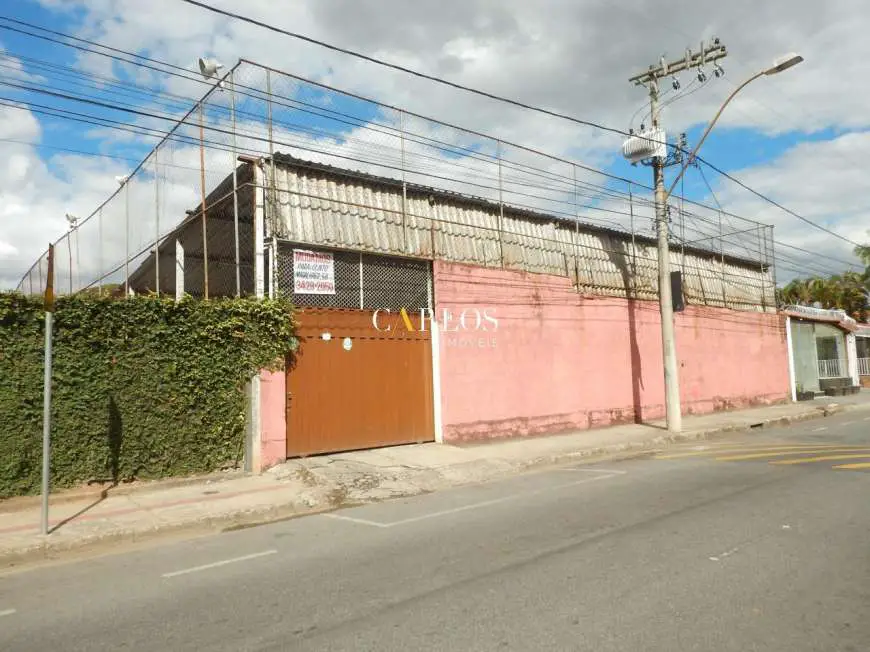 Lote/Terreno para Alugar, 260 m² por R$ 4.800/Mês Avenida Alfredo Camarate - São Luíz, Belo Horizonte - MG