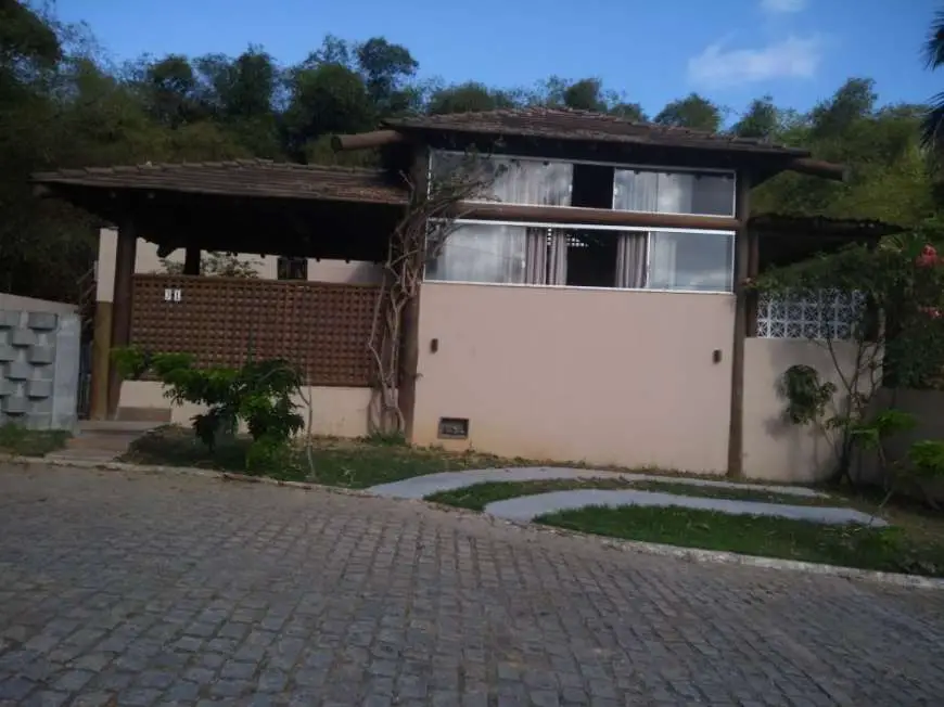 Casa de Condomínio com 3 Quartos para Alugar, 159 m² por R$ 2.650/Mês Rua Maria Amorim Silva, 1 - Caji, Lauro de Freitas - BA