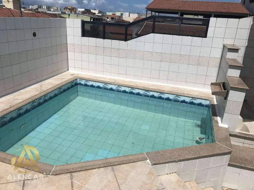 Kitnet com 1 Quarto para Alugar, 60 m² por R$ 900/Mês Laranjeiras, Serra - ES