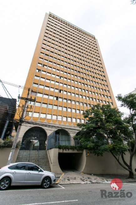 Apartamento com 3 Quartos para Alugar, 166 m² por R$ 1.300/Mês Centro, Curitiba - PR