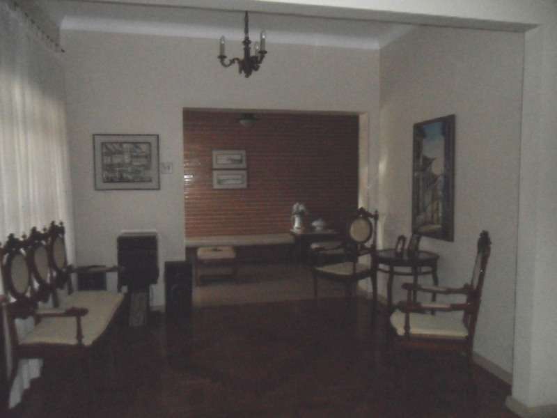 Casa com 4 Quartos para Alugar, 216 m² por R$ 6.000/Mês São Lucas, Belo Horizonte - MG