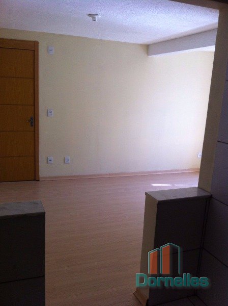 Apartamento com 2 Quartos para Alugar, 50 m² por R$ 650/Mês Rua Firmino Bonnet - Esplanada, Caxias do Sul - RS