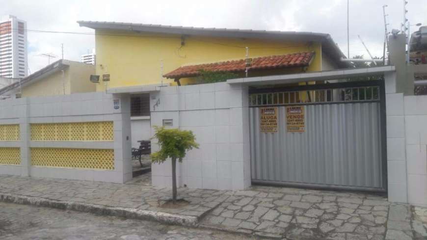 Casa com 4 Quartos à Venda, 360 m² por R$ 495.000 Conjunto Pedro Gondim, João Pessoa - PB