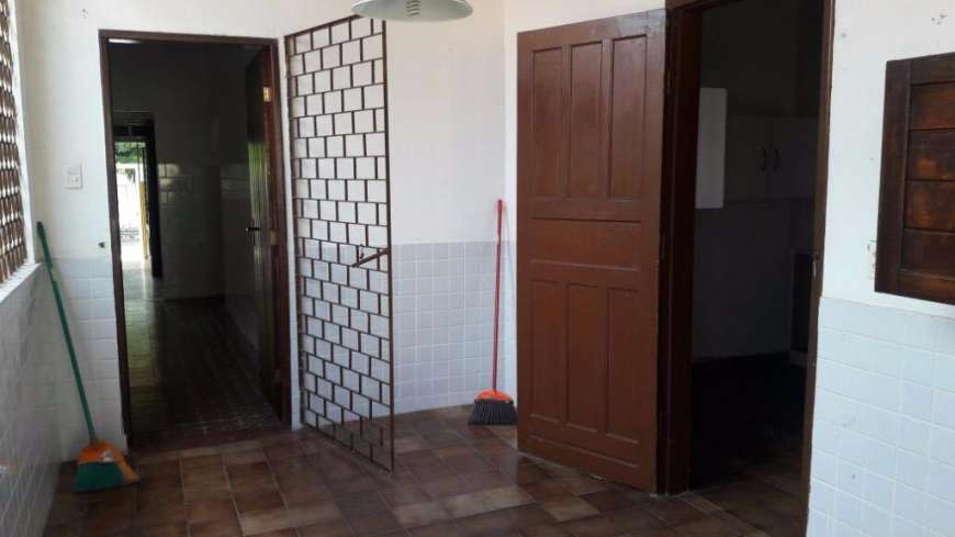 Casa com 4 Quartos à Venda, 360 m² por R$ 495.000 Conjunto Pedro Gondim, João Pessoa - PB