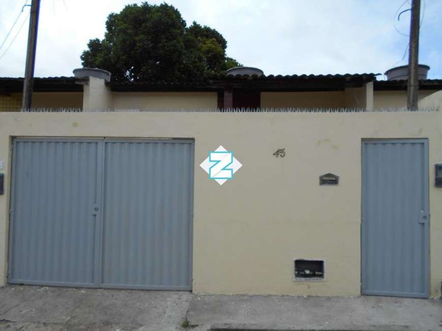 Casa com 2 Quartos para Alugar, 46 m² por R$ 600/Mês Travessa Muniz Falcão, 45 - Barro Duro, Maceió - AL