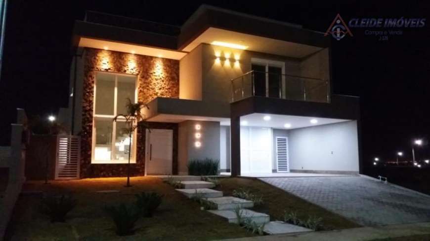 Casa de Condomínio com 3 Quartos à Venda, 366 m² por R$ 1.900.000 Jardim Itália, Cuiabá - MT