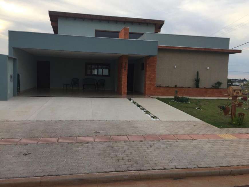 Casa de Condomínio com 3 Quartos à Venda, 458 m² por R$ 1.150.000 Coronel Antonino, Campo Grande - MS