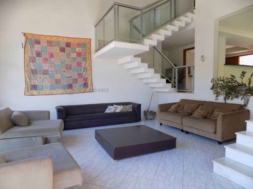 Casa com 4 Quartos à Venda, 360 m² por R$ 1.285.000 Fradinhos, Vitória - ES