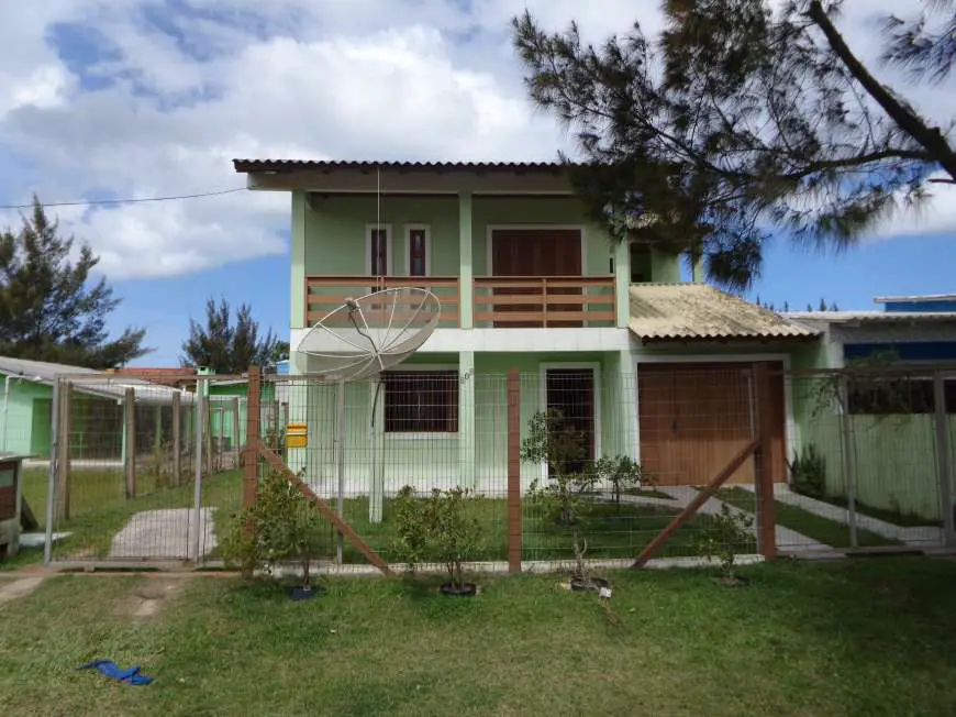 Casa com 4 Quartos para Alugar, 160 m² por R$ 400/Dia Rua Ceci - Centro, Capão da Canoa - RS