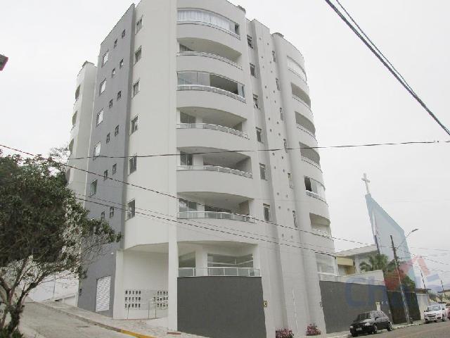 Apartamento com 3 Quartos para Alugar, 150 m² por R$ 1.000/Mês Vila Nova, Jaraguá do Sul - SC