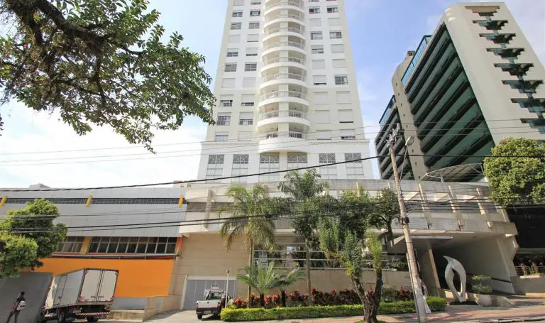 Apartamento com 2 Quartos para Alugar, 69 m² por R$ 2.780/Mês Avenida Rio Branco, 476 - Centro, Florianópolis - SC
