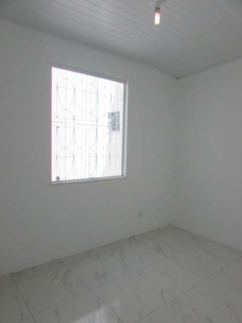 Casa com 3 Quartos para Alugar, 94 m² por R$ 1.100/Mês Luzia, Aracaju - SE