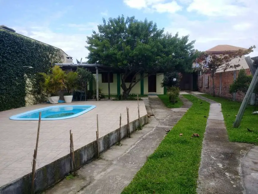Casa com 2 Quartos para Alugar, 110 m² por R$ 300/Dia Rua Gustavo Raupp, 726 - Centro, Arroio do Sal - RS