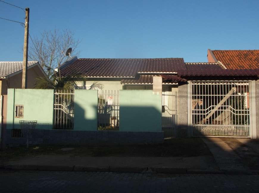 Casa com 2 Quartos para Alugar, 112 m² por R$ 950/Mês Campestre, São Leopoldo - RS