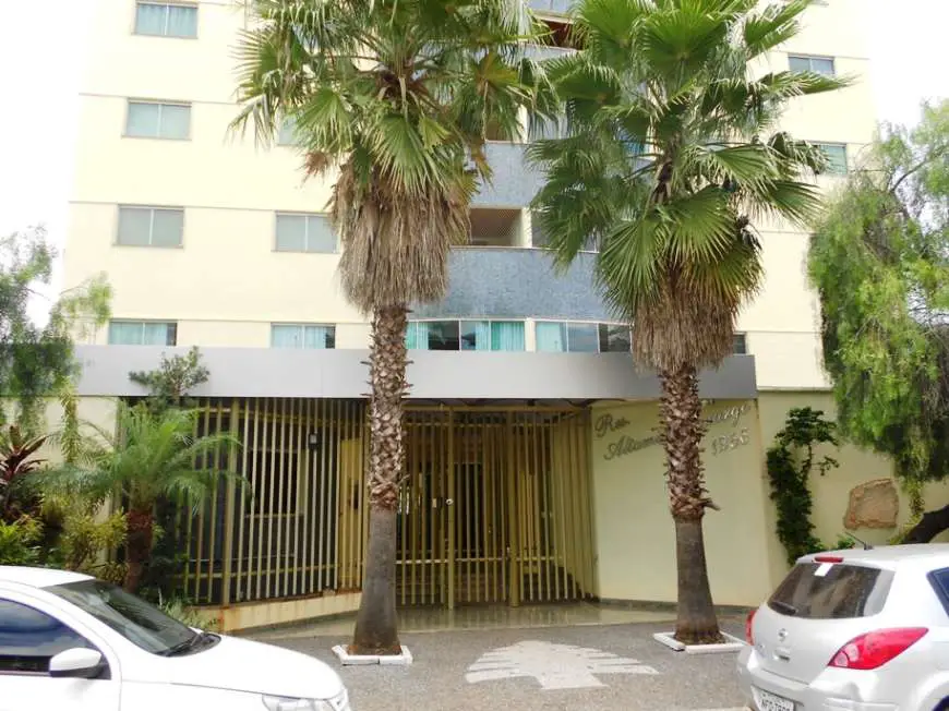 Apartamento com 3 Quartos para Alugar, 82 m² por R$ 850/Mês Rua C-158 - Jardim América, Goiânia - GO