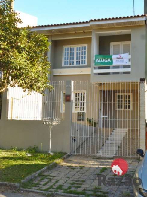 Sobrado com 3 Quartos para Alugar, 105 m² por R$ 1.480/Mês Mossunguê, Curitiba - PR