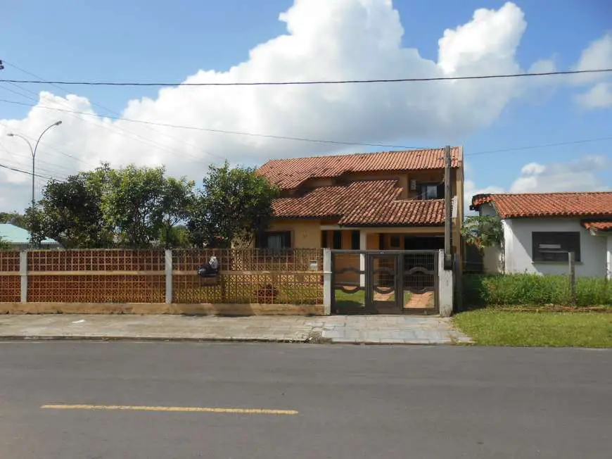 Casa com 3 Quartos à Venda, 329 m² por R$ 430.000 Rua Farrapos - Porto Lacustre, Osório - RS