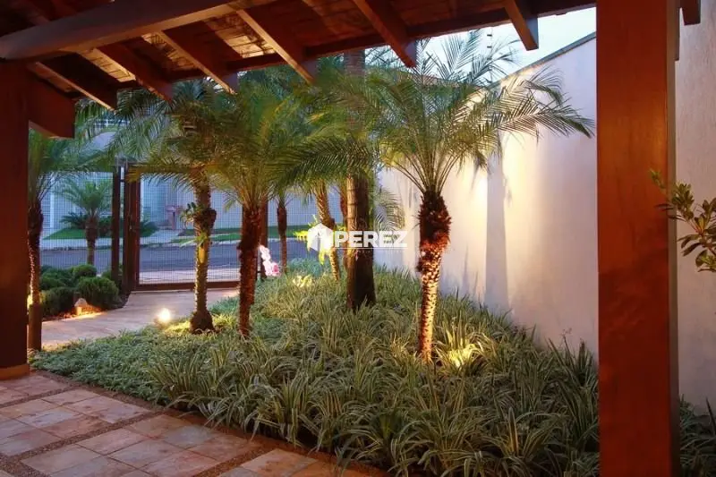 Casa com 3 Quartos à Venda, 388 m² por R$ 1.980.000 Rua Ingazeira, 74 - Santa Fé, Campo Grande - MS