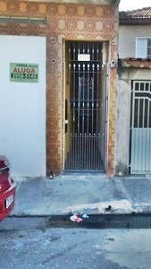 Casa com 1 Quarto para Alugar, 40 m² por R$ 600/Mês Rua Aricá-Mirim - Burgo Paulista, São Paulo - SP