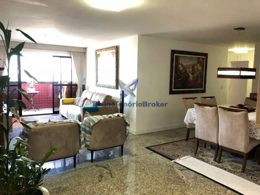 Apartamento com 4 Quartos à Venda, 142 m² por R$ 850.000 Travessa Professor Guedes de Miranda - Farol, Maceió - AL