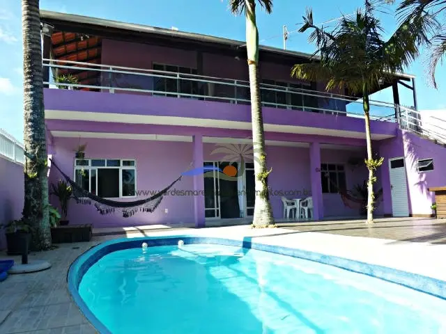 Casa com 5 Quartos para Alugar, 325 m² por R$ 1.350/Dia Mariscal, Bombinhas - SC
