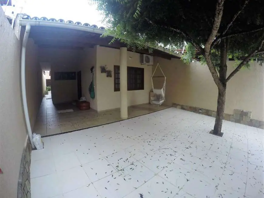Casa com 3 Quartos à Venda, 125 m² por R$ 380.000 Rua Professor Solon Farias, 2495 - JOSE DE ALENCAR, Fortaleza - CE