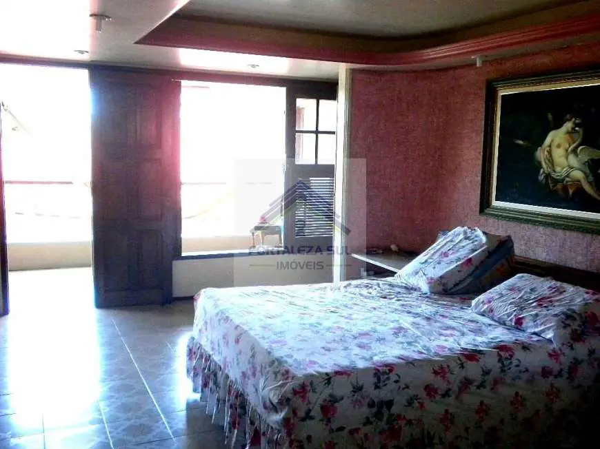 Casa com 5 Quartos à Venda, 505 m² por R$ 1.900.000 Agua Fria, Fortaleza - CE