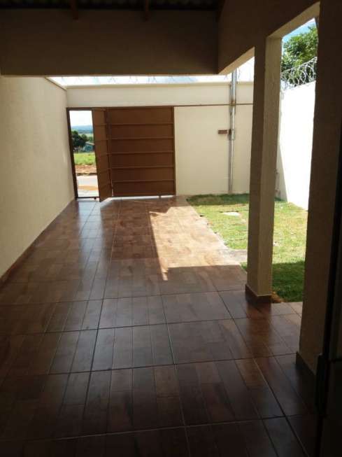 Casa com 2 Quartos à Venda, 80 m² por R$ 180.000 Rua RB 8, 1 - Residencial Recanto do Bosque, Goiânia - GO