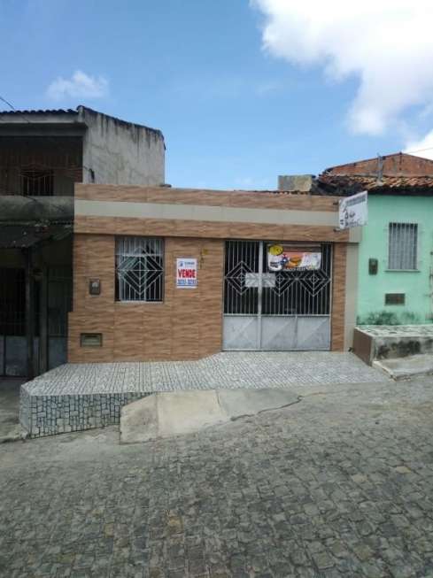 Casa com 3 Quartos à Venda, 140 m² por R$ 250.000 Santo Antônio, Aracaju - SE