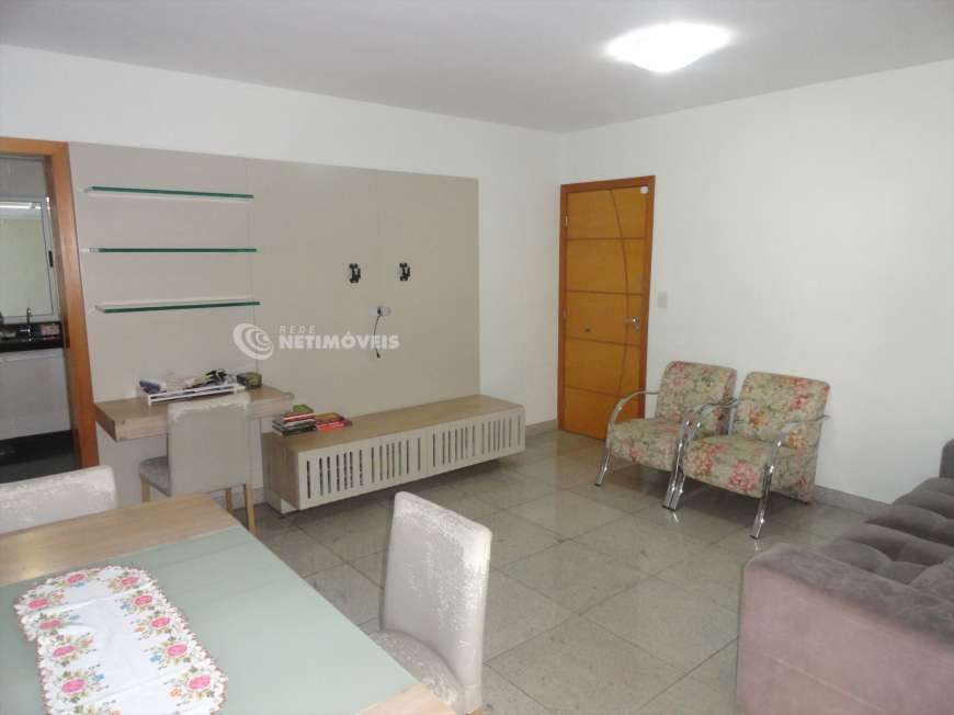 Apartamento com 3 Quartos para Alugar, 200 m² por R$ 2.400/Mês Palmares, Belo Horizonte - MG