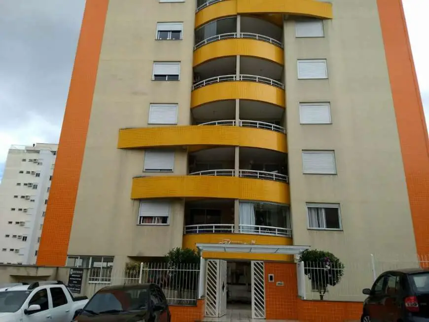 Apartamento com 2 Quartos para Alugar por R$ 1.900/Mês Rua Francisco Goulart - Trindade, Florianópolis - SC