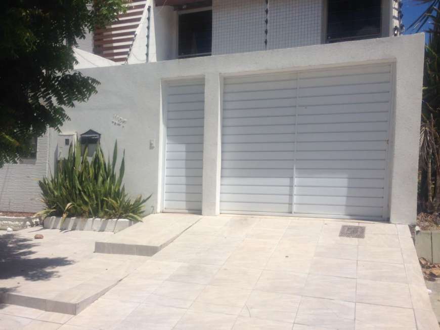 Casa com 4 Quartos à Venda, 258 m² por R$ 550.000 Rua Jornalista Paulo Costa - Atalaia, Aracaju - SE