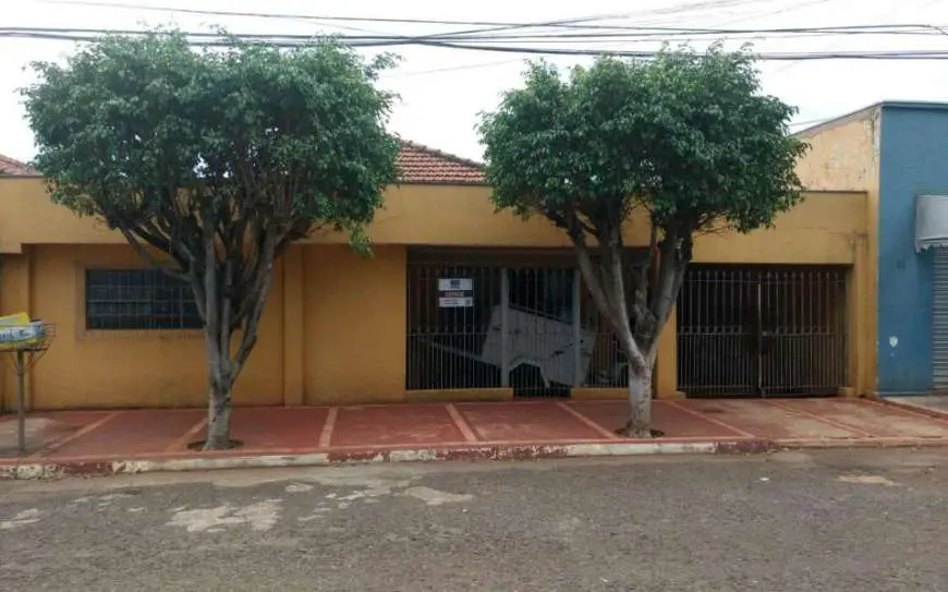 Casa com 3 Quartos à Venda por R$ 330.000 Rua Coronel Quito, 73 - Vila Carvalho, Campo Grande - MS