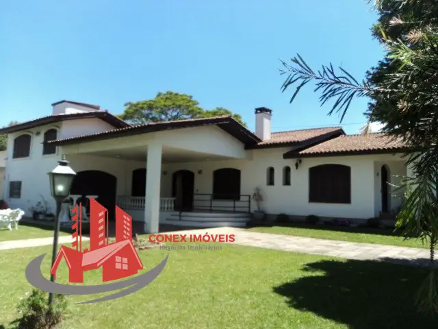 Casa com 3 Quartos à Venda, 219 m² por R$ 3.100.000 Panazzolo, Caxias do Sul - RS