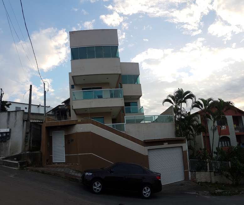 Casa com 4 Quartos à Venda, 400 m² por R$ 900.000 Muquiçaba, Guarapari - ES