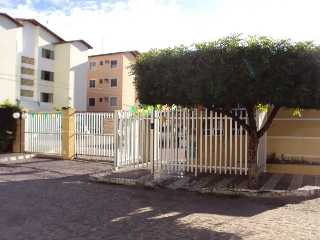 Apartamento com 2 Quartos à Venda, 48 m² por R$ 120.000 Rua Cabo Walbert Dias Soares - São Conrado, Aracaju - SE